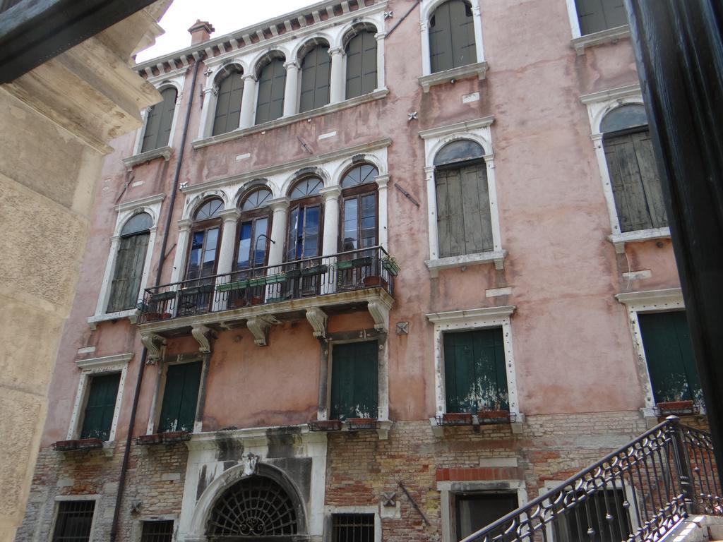 Апартаменты Palazzo Boldu - Ca'Arlecchino Венеция Экстерьер фото